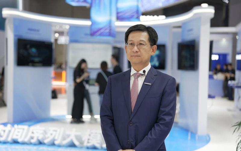 崔山受新华社专访：以工业具身智能沉构出产力，引领流程工业智能化升级